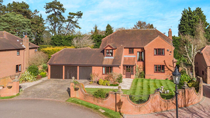 5 Bedroom Detached House For Sale In Shawbury Village, Shustoke, North Warwickshire, B46