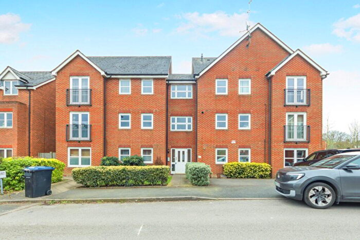 2 Bedroom Apartment For Sale In Vine Lane, Birmingham, B27