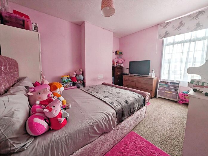 2 Bedroom Terraced House For Sale In James Street, Sheerness, Kent, ME12