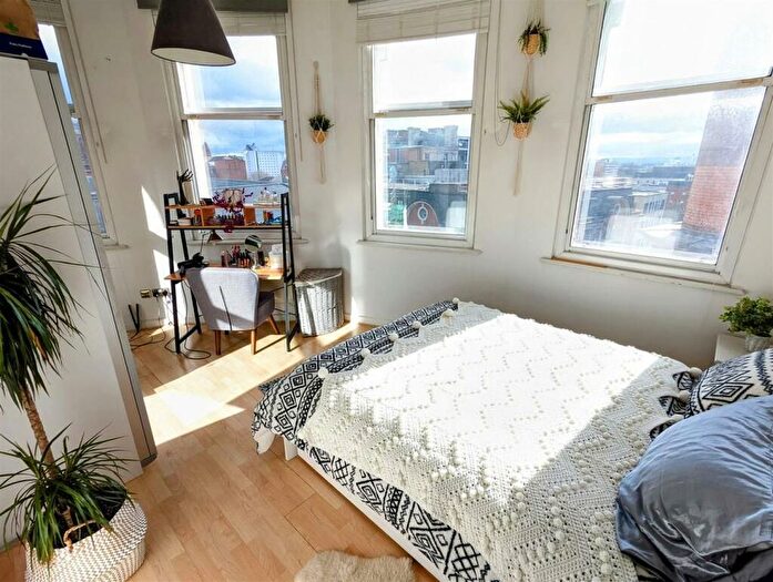 1 Bedroom Flat For Sale In Princess Street, Manchester, M1