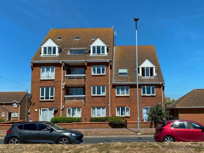 2 Bedroom Flat To Rent In Benbow Avenue, Eastbourne, East Sussex, BN23