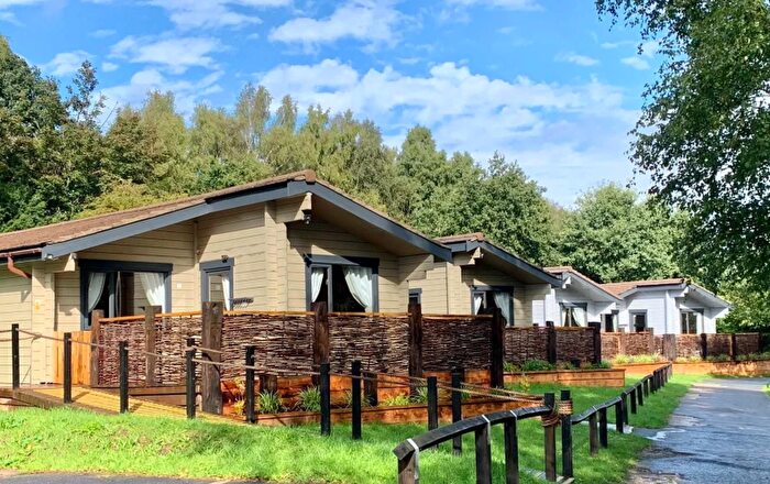 2 Bedroom Lodge For Sale In Rufford Lane, Rufford, Newark, NG22
