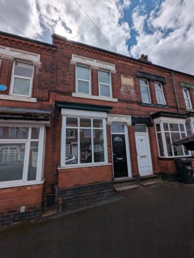 2 Bedroom House To Rent In Clonmel Road, Stirchley, Birmingham, B30