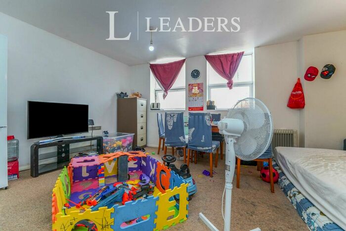 2 Bedroom Apartment To Rent In Chelsea Court, Southgate Street, GL1