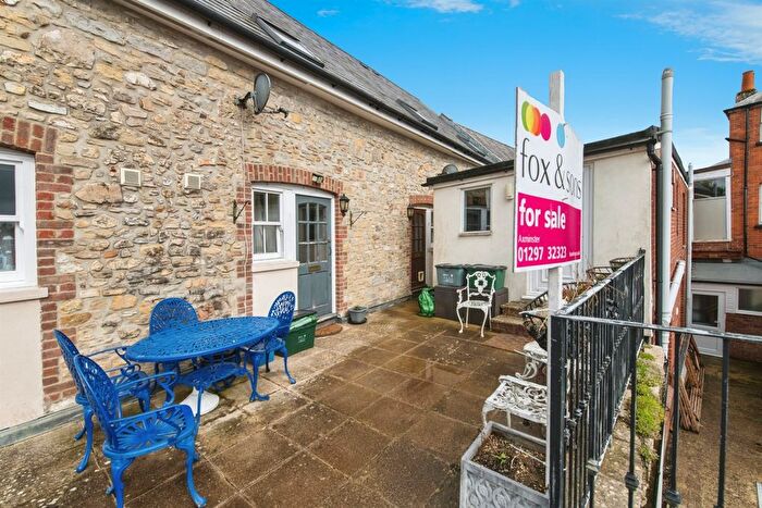 2 Bedroom Maisonette For Sale In West Street, Axminster, EX13