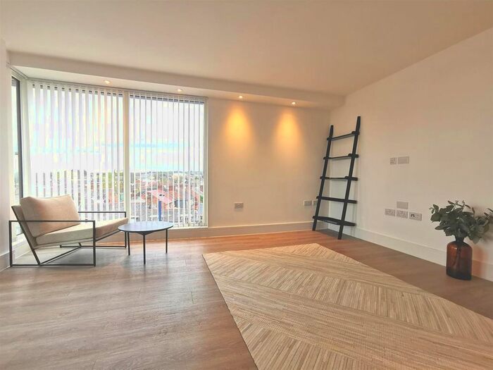 2 Bedroom Flat To Rent In Station Road, Edgware, HA8