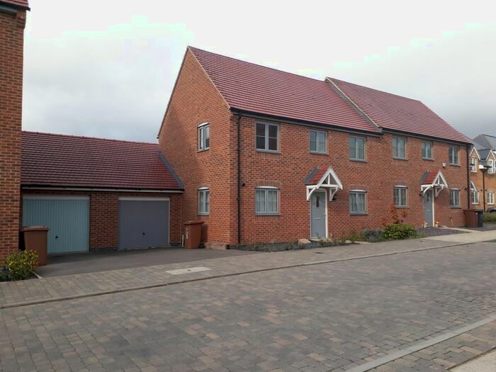 3 Bedroom Semi-Detached House To Rent In Eydon Drive, Corby, NN17