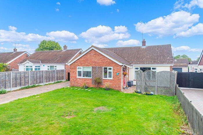 3 Bedroom Detached Bungalow For Sale In Foxton Road, Barrington, CB22