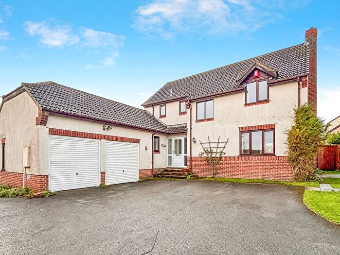 4 Bedroom Detached House To Rent In Newtons Orchard, Kilmington, Axminster, EX13