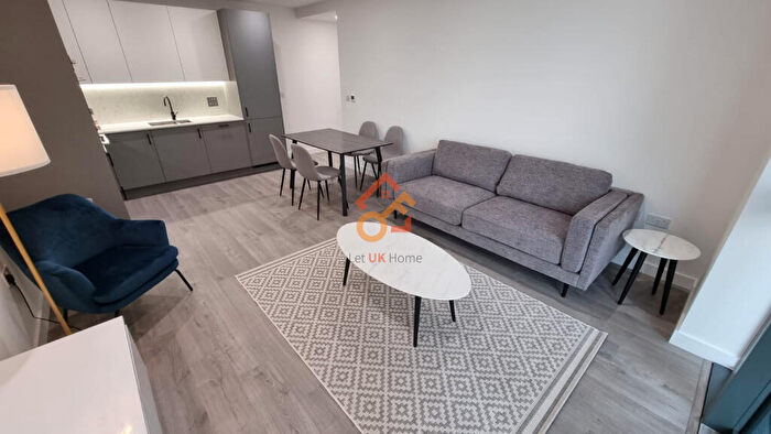 2 Bedroom Flat To Rent In Willowbrook House, Coaster Avenue, London, N4