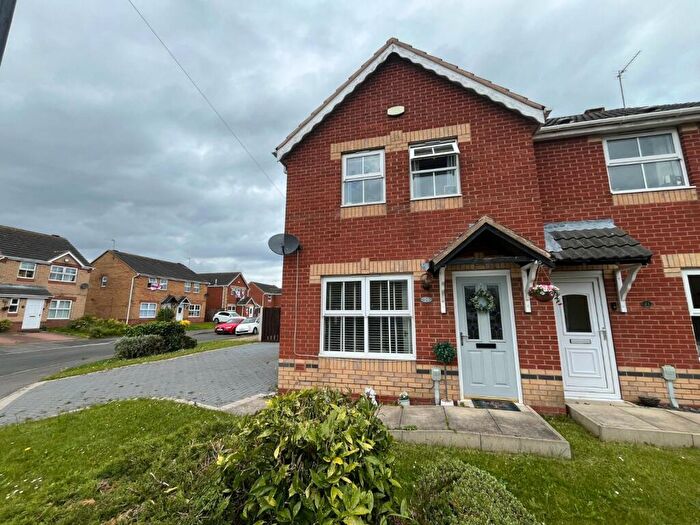 3 Bedroom Semi-Detached House To Rent In Charnwood Close, Kingswood, Hull, East Riding Of Yorkshi, HU7