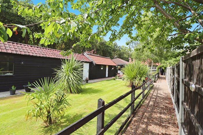 4 Bedroom Detached Bungalow For Sale In Frating Road, Great Bromley, Colchester, CO7