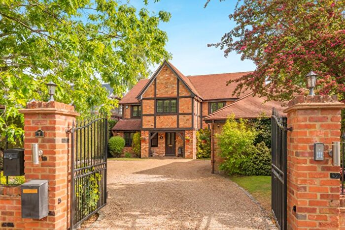 5 Bedroom Detached House For Sale In Fulmer Drive, Gerrards Cross, Buckinghamshire, SL9