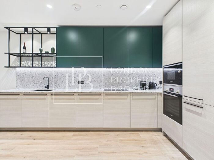 1 Bedroom Flat To Rent In Bowline House, Heron Wharf, E14