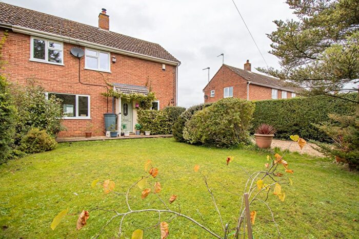 3 Bedroom Semi-Detached House For Sale In Church Lane, Roydon, King's Lynn, PE32