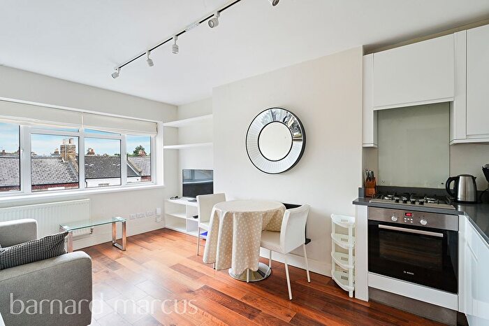 2 Bedroom Flat To Rent In Gowrie Road, Battersea, London, SW11