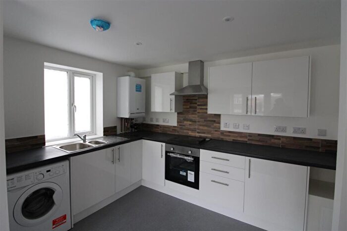 2 Bedroom Apartment To Rent In Eveleen House, - Archers Rd, Southampton, SO15