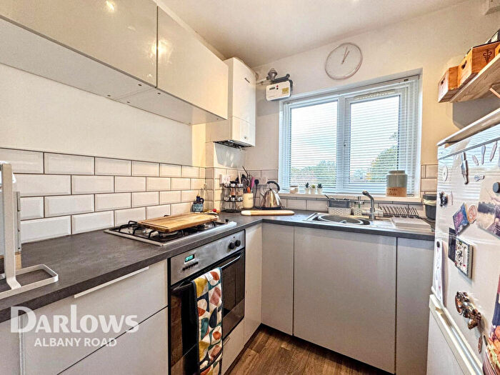 2 Bedroom Apartment For Sale In Goldcrest Drive, Cardiff, CF23