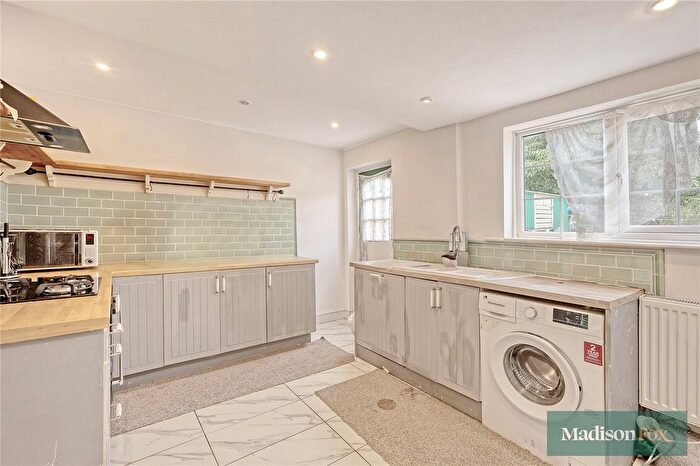 2 Bedroom End Of Terrace House For Sale In Tomswood Hill, Ilford, IG6