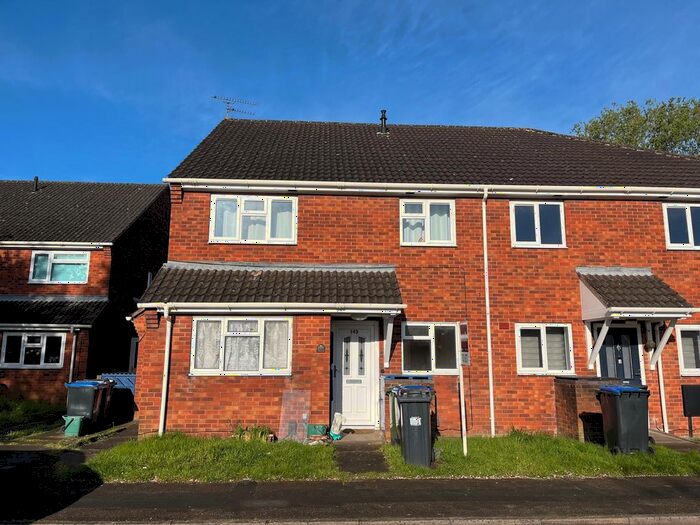 2 Bedroom Flat To Rent In Chesford Crescent, Warwick, CV34