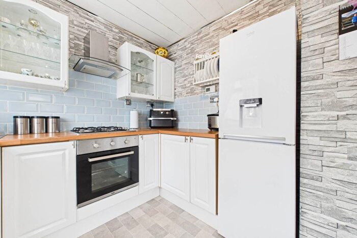 2 Bedroom Semi-Detached House For Sale In Hillfoot Gardens, Wishaw, ML2