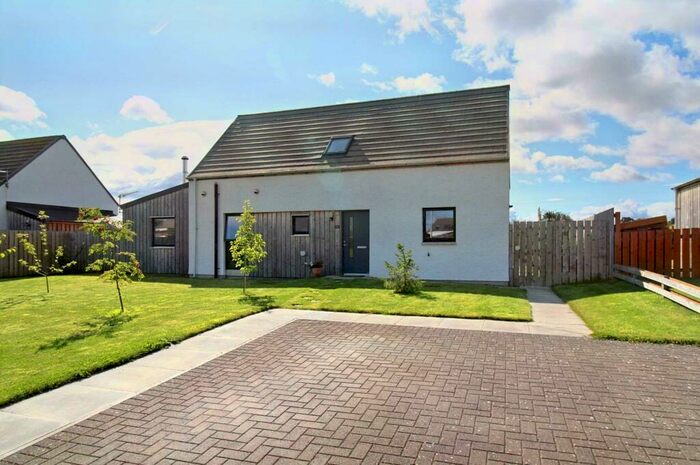 3 Bedroom Detached House For Sale In Montrose Ave, Auldearn, Nairn-Shire, IV12