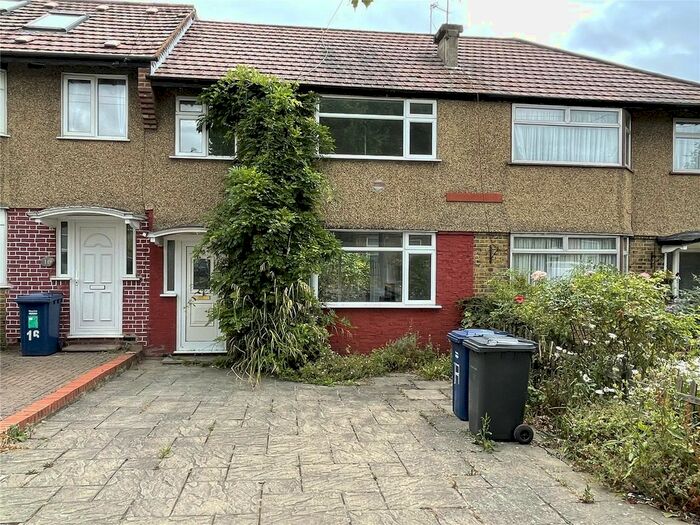 3 Bedroom Terraced House To Rent In Barnet Lane, Barnet, Hertfordshire, EN5