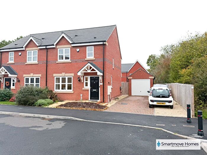 3 Bedroom Semi-Detached House For Sale In Aumonier Way, Alfreton, DE55