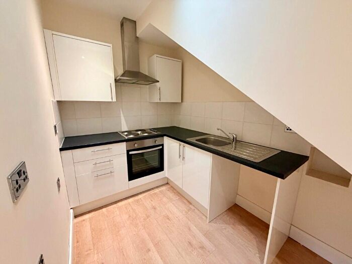 Studio To Rent In High Street, Maidstone, Kent, ME14