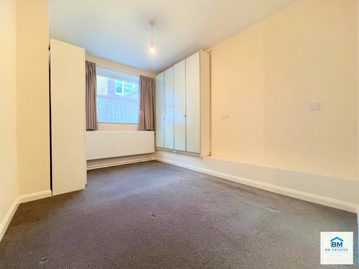 1 Bedroom Flat To Rent In London Road, Leicester, LE2