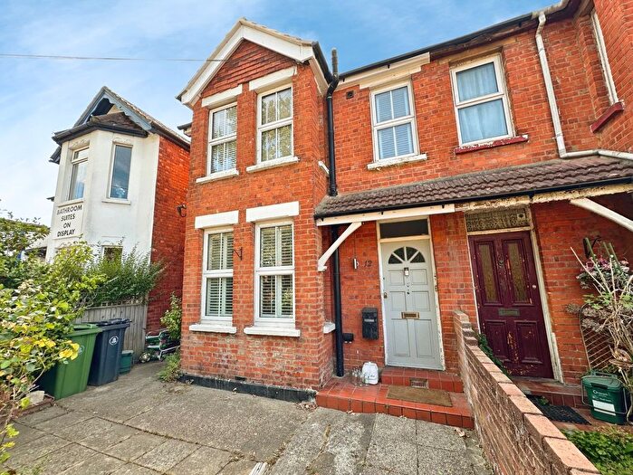 3 Bedroom Semi Detached House For Sale In Oakley Road, Camberley, Surrey, GU15