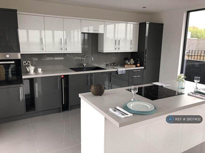 2 Bedroom Penthouse To Rent In Regent St, Barnsley, S70