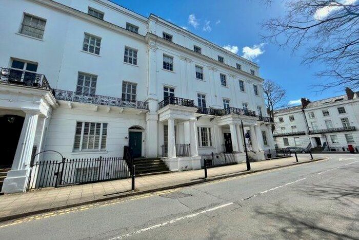 1 Bedroom Flat To Rent In Clarendon Square, Leamington Spa, CV32
