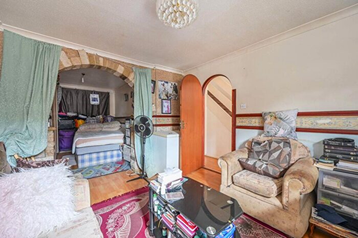 4 Bedroom House For Sale In Sheppard Street, West Ham, London, E16