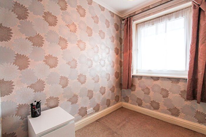 4 Bedroom Terraced House To Rent In Towers Road, Southall, UB1