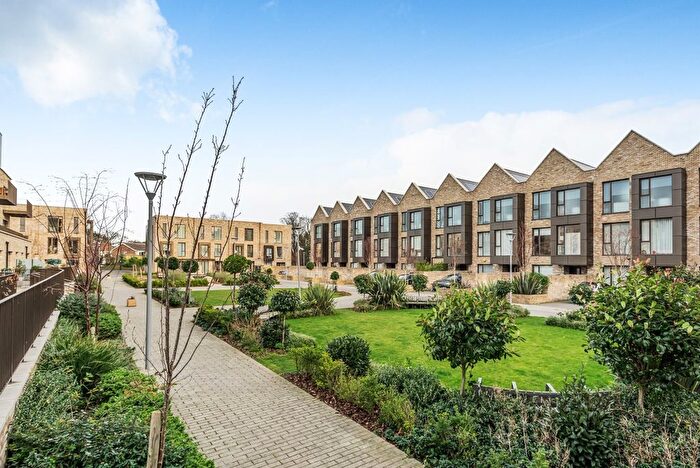 2 Bedroom Flat To Rent In Exeter Place, London, SE26