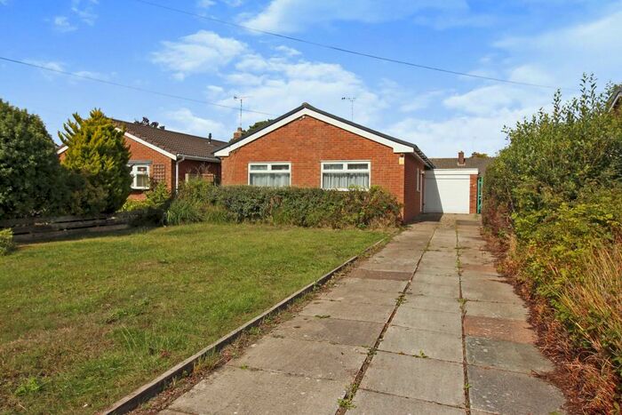 3 Bedroom Bungalow For Sale In Newcroft, Saughall, Chester, CH1