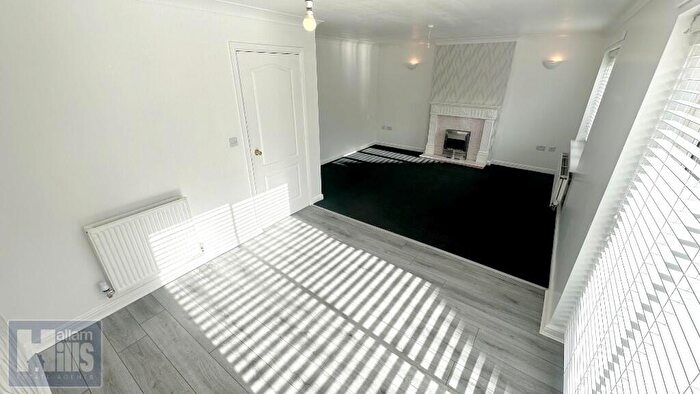 4 Bedroom Detached House To Rent In Standish Gardens, Sheffield, S5