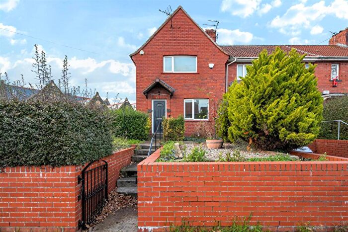 3 Bedroom End Of Terrace House For Sale In Kennard Road, Kingswood, Bristol, BS15