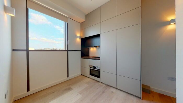 Studio To Rent In George Street, Luton, LU1