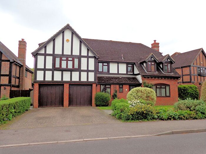 5 Bedroom Detached House To Rent In Billington Gardens, Hedge End, Hampshire, SO30
