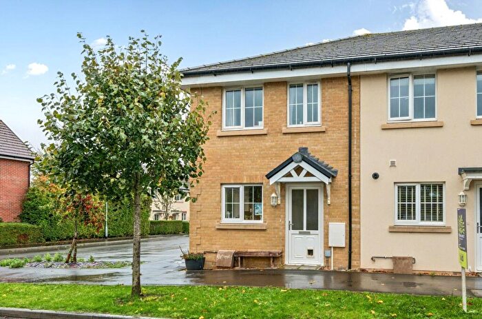 2 Bedroom End Of Terrace House For Sale In Moyne Drive, Ludgershall, Andover, SP11