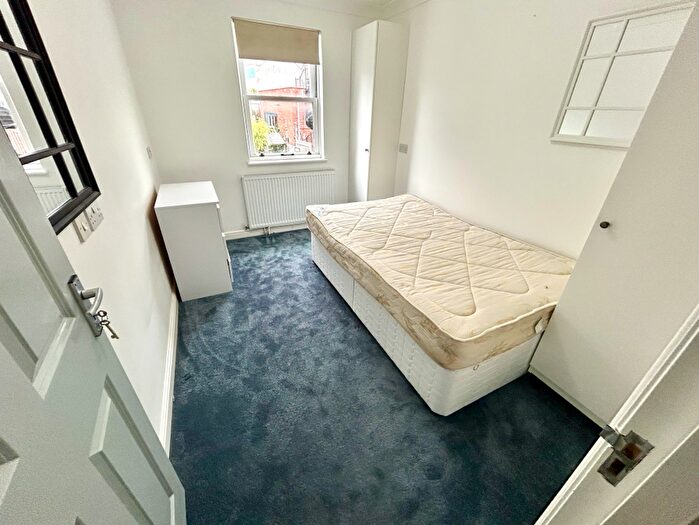 3 Bedroom Flat To Rent In Mannington Place, Bournemouth, BH2