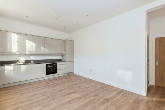 1 Bedroom Apartment To Rent In Outlook Apartments, High Road, Leyton, E10