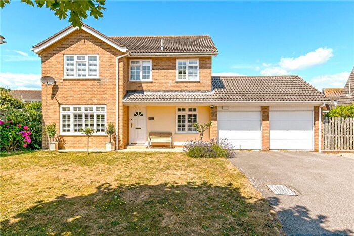 4 Bedroom Detached House For Sale In The Martells, Barton On Sea, New Milton, Hampshire, BH25