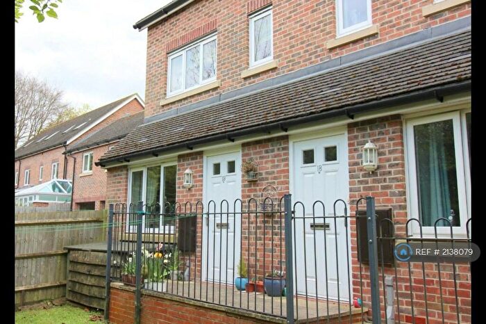 1 Bedroom Flat To Rent In Thornton Close, Alresford, SO24