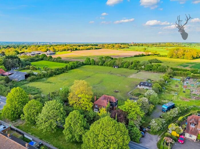 4 Bedroom Equestrian Facility For Sale In Epping Green, CM16