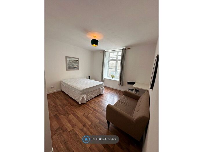 4 Bedroom Flat To Rent In George Street, Aberdeen, AB25