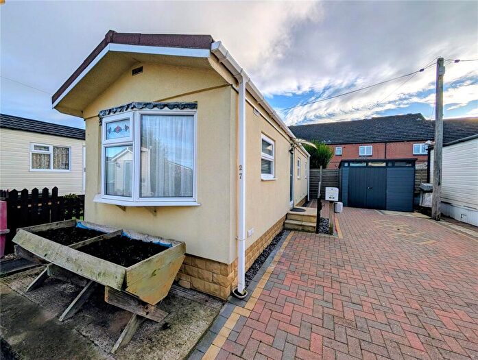 1 Bedroom Mobile Home For Sale In Orchard Caravan Park, Upper Church Street, Syston, Leicester, LE7