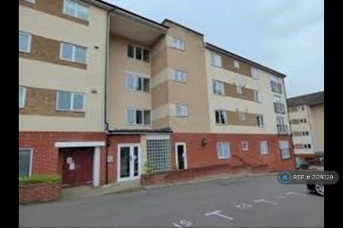 1 Bedroom Flat To Rent In Lee Heights, Maidstone, ME14
